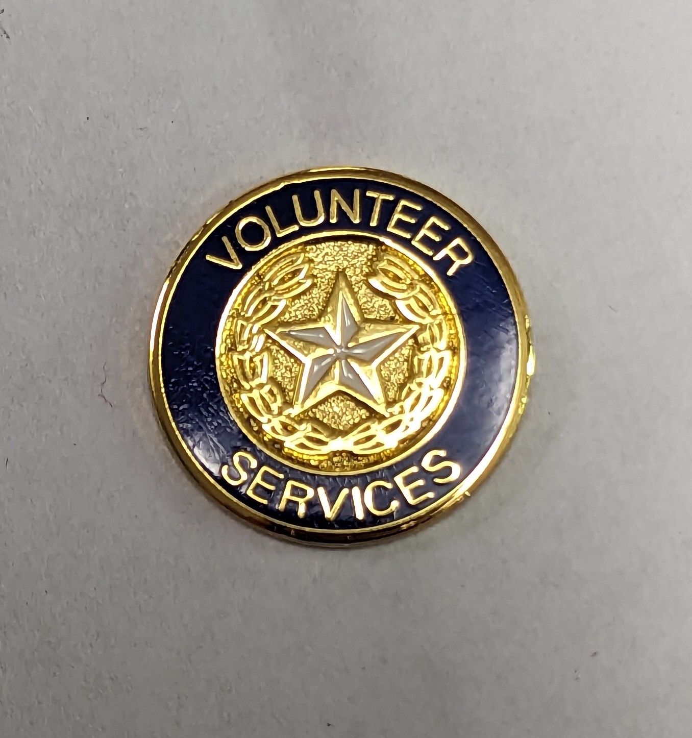 Stock Volunteer Lapel Pin – Star and Wreath Design #152 